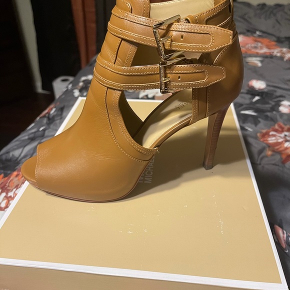 MK Open Toe bootie - Picture 3 of 4